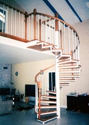 Деревянные лестницы на металлических косоурах - каркасах. Изготовление - foto 1