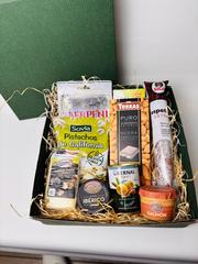 Подарунковий продуктовий набір Maxi Box – вишуканий смак у кожній дета - foto 1