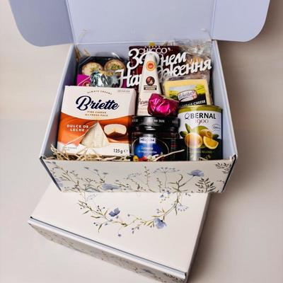 Подарунковий продуктовий набір Maxi Box – вишуканий смак у кожній дета - main